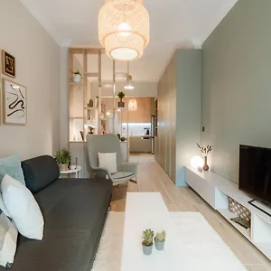 https://urban-jasmine.hotels-of-thessaloniki.com